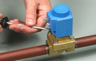 Solenoid valve for water