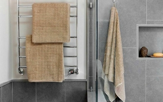 Electric heated towel rail